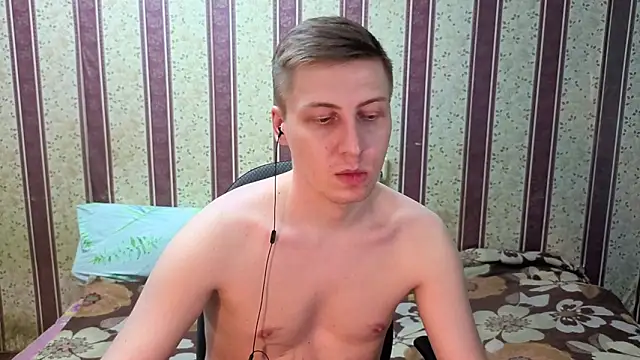 darienlarge élő XXX-chatje