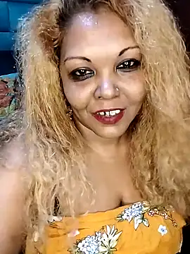 XXX chat uživo modela hemilynthomas2467