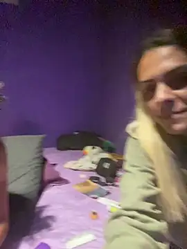 sabrinaneves' Live XXX Chat