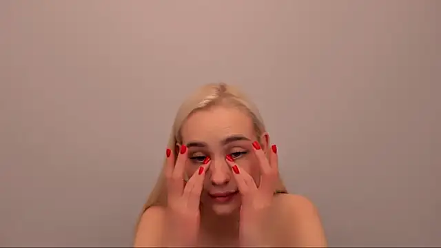 OliviaKisss – Live XXX-chat