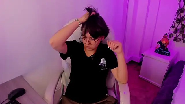 Nathaly_ds Chat XXX live