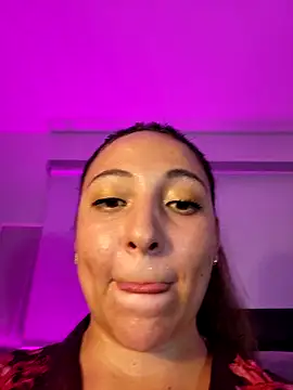 VickyHoult élő XXX-chatje