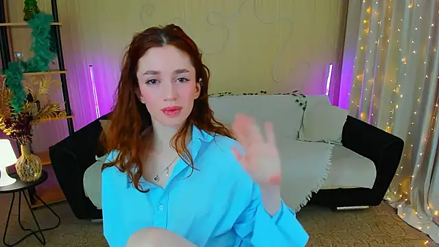 ChristinaConteeree webcam show