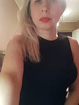 SelinaLovqx 现场XXX聊天