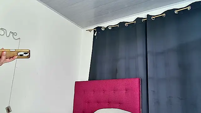 ZOEYJUAN_95's Live XXX Chat