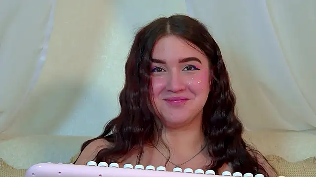 ChristinaMilton 即時 XXX 聊天