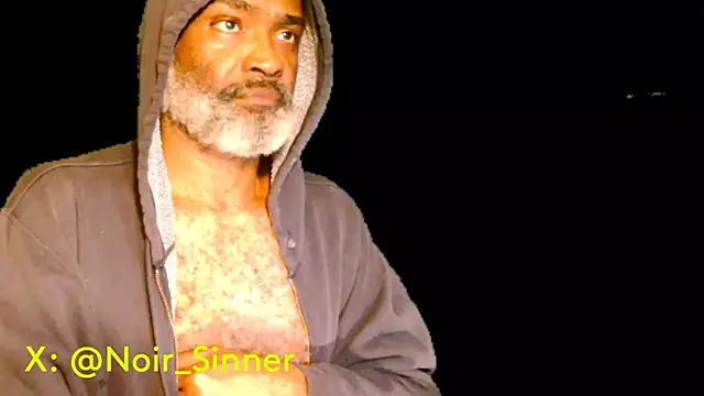 sinnernoir's Live XXX Chat