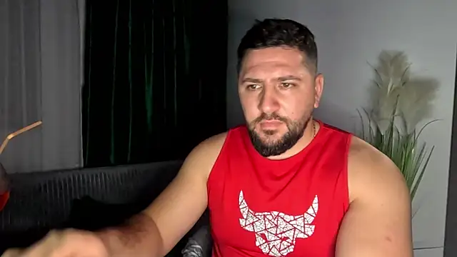 Gold_Alpha_Boy Adlı Modelin Canlı XXX Sohbeti