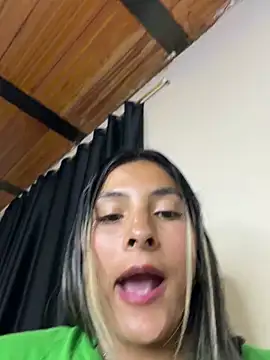 Cami_Leon2 Chat XXX in diretta