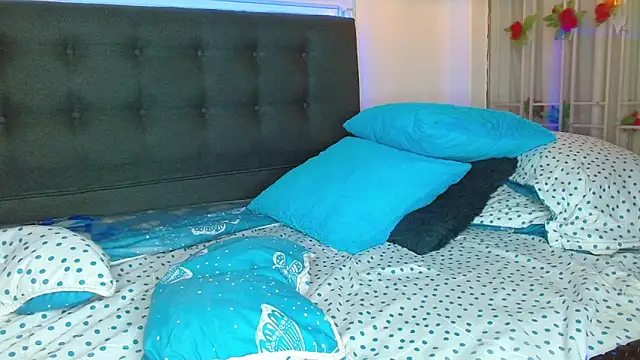 andresnoir_ Adlı Modelin Canlı XXX Sohbeti