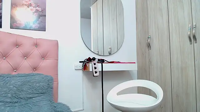 Онлайн чат XXX pinky_f00x