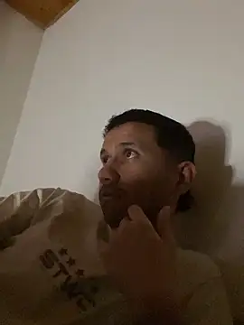 Chatroom XXX en direct de Michaell_Spinelly