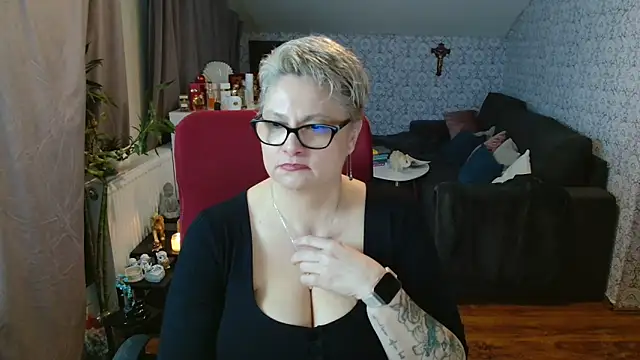 bigtits4you Live XXX-chat