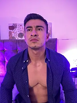 Chris_Clarck live XXX chat