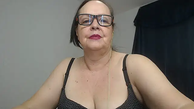 latinalili9 Live XXX Chat