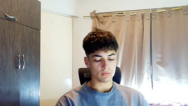 Chat XXX ao vivo de jimmy_class