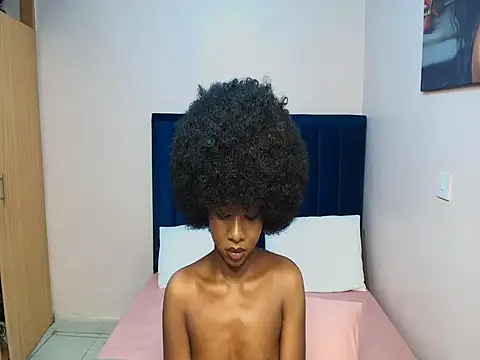 sheethequeen Chat XXX live