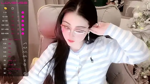 Monica-666888- 现场XXX聊天