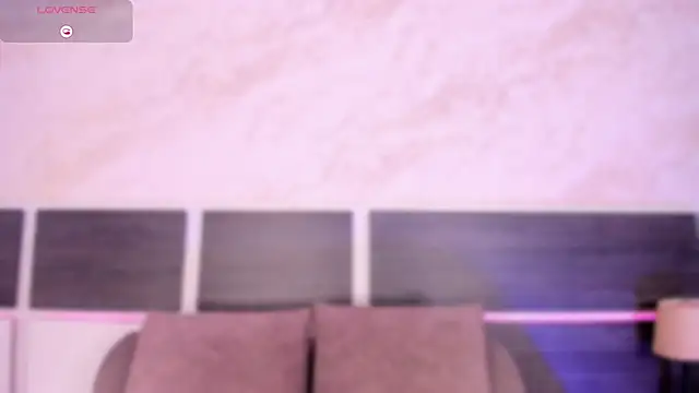 chloe_sullivannn live XXX chat