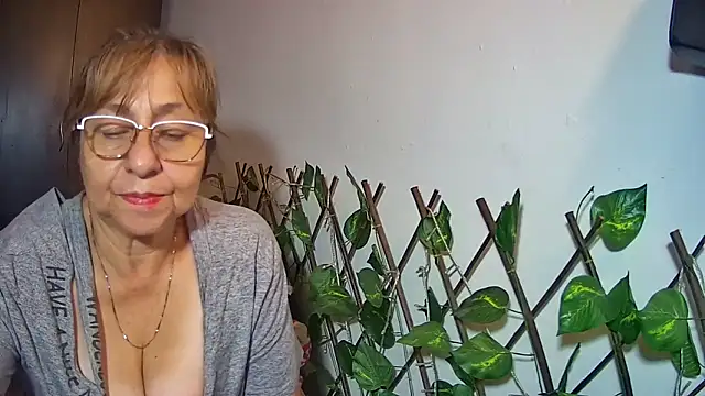 nicoltatiana_ live XXX chat