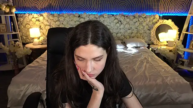 دردشة BabyFlowerr الجنسية المباشرة