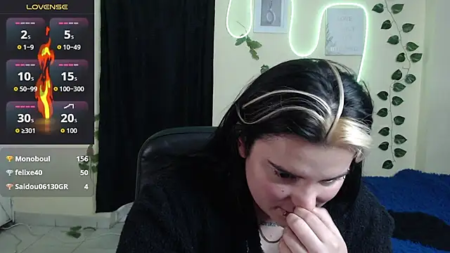 Nika_1_ 现场XXX聊天