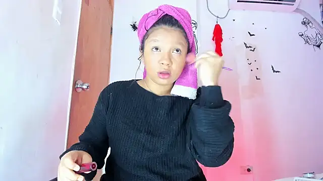 Emily_Coper18 现场XXX聊天