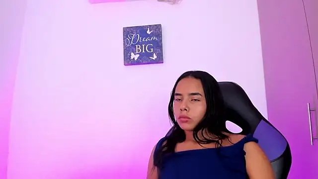 Czat XXX na żywo – Roxy_Stonee