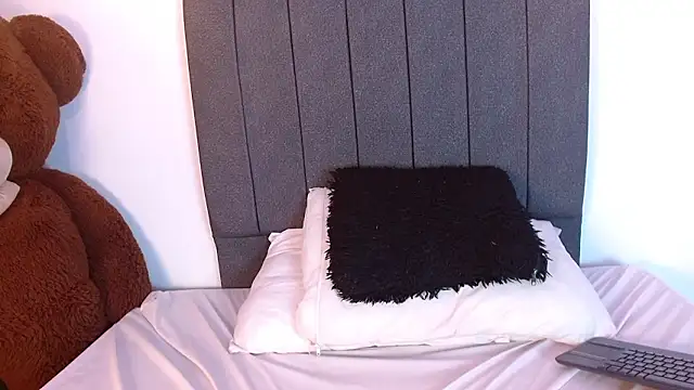 دردشة Emadelacroix الجنسية المباشرة