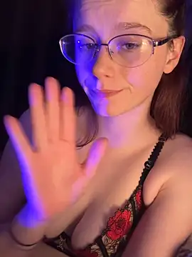 raen001のライブXXXチャット