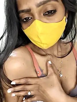 khushicpl élő XXX-chatje