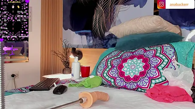 Anabacker01's Live XXX Chat