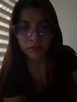 AngelSoft_: διαδικτυακό σόου στην κάμερα