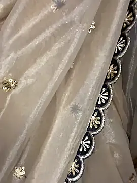 __butterfly___ Adlı Modelin Canlı XXX Sohbeti