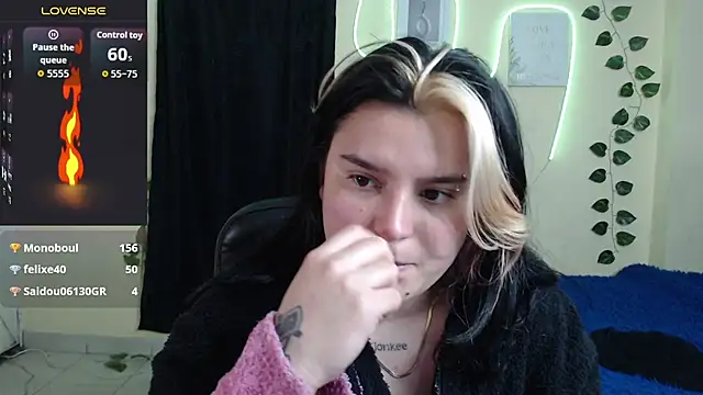 Nika_1_ Live XXX-Chat