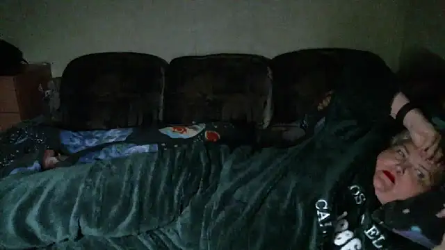 Lana555: онлайн-секс-чат