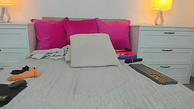 TiaRussel 网络视讯表演