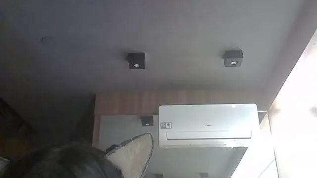 SkinnyKitten Live XXX-chat