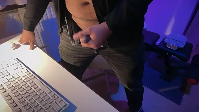 justonce2 Webcam Show