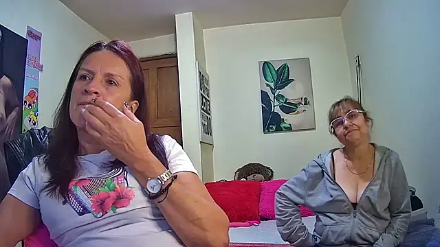 Czat XXX na żywo – nicoltatiana_