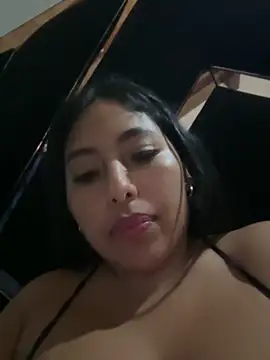 emmyjhonson07 即時 XXX 聊天