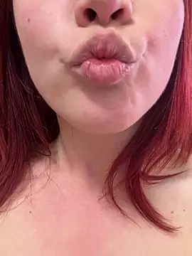 Daddyslut2_0 live XXX chat