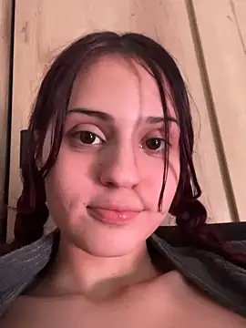 AngelRuby Chat XXX in diretta