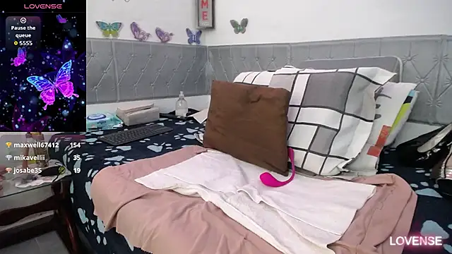 Онлайн чат XXX AlexaUllahX