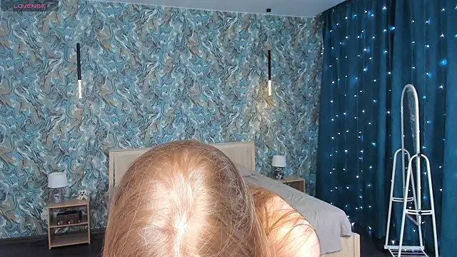 Chat XXX en directo de OdellaFrake