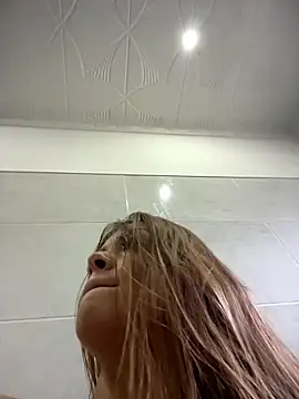 MayaMoanXXX Adlı Modelin Canlı XXX Sohbeti