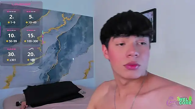 Isaac_Kurtt Chat XXX live