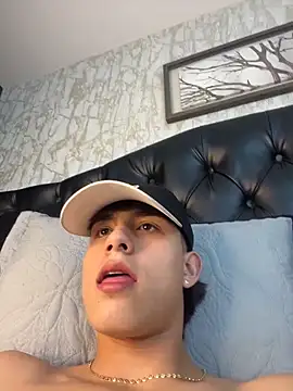 Lander_Cruz's Live XXX Chat