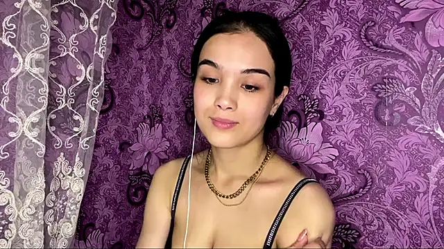 AylinBlush's Live XXX Chat