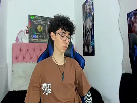 Онлайн чат XXX Syriussz